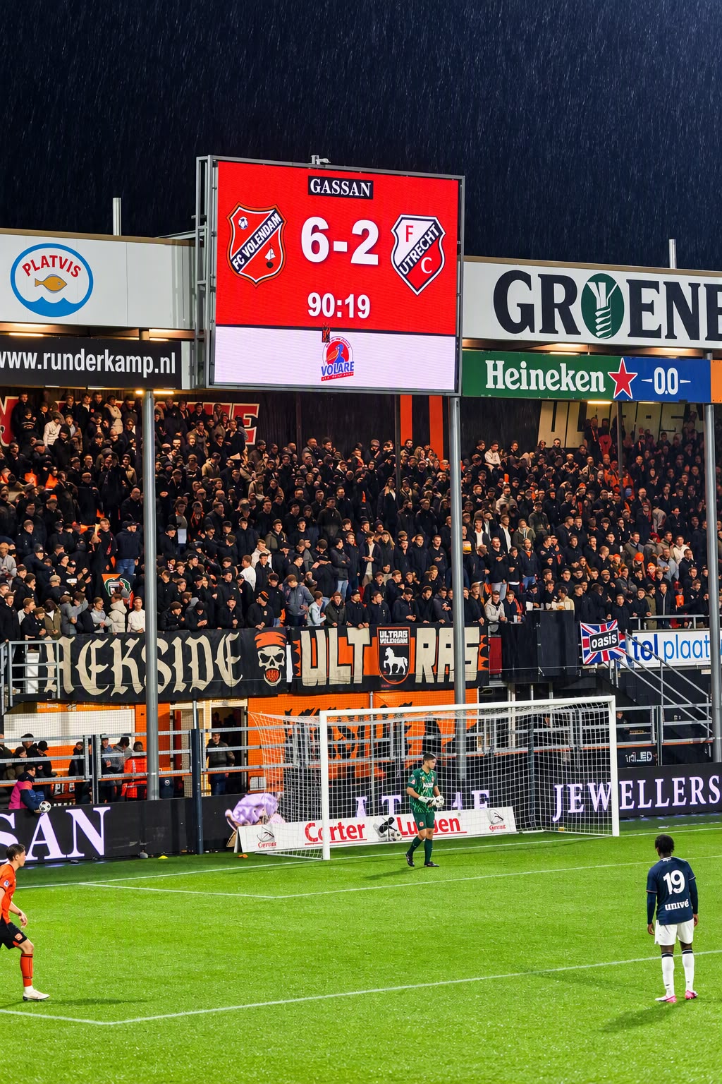 Hattrick Veerman helpt FC Volendam aan ruime zege op Jong Utrecht
