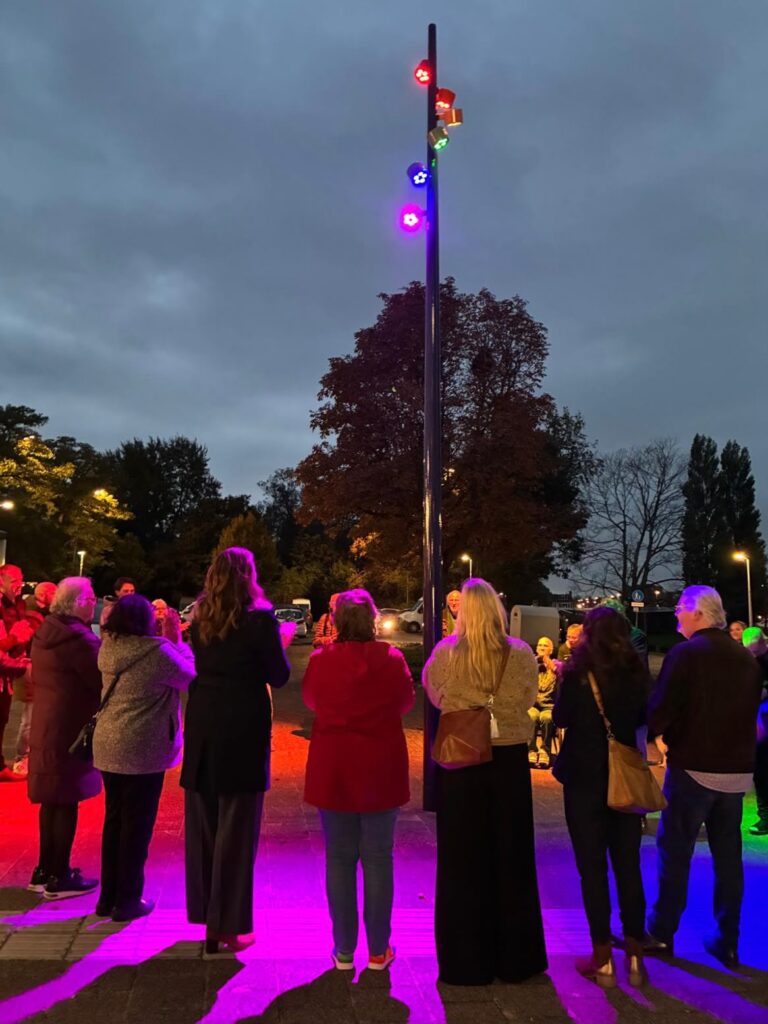 Eindelijk weer een regenboogmonument in Purmerend