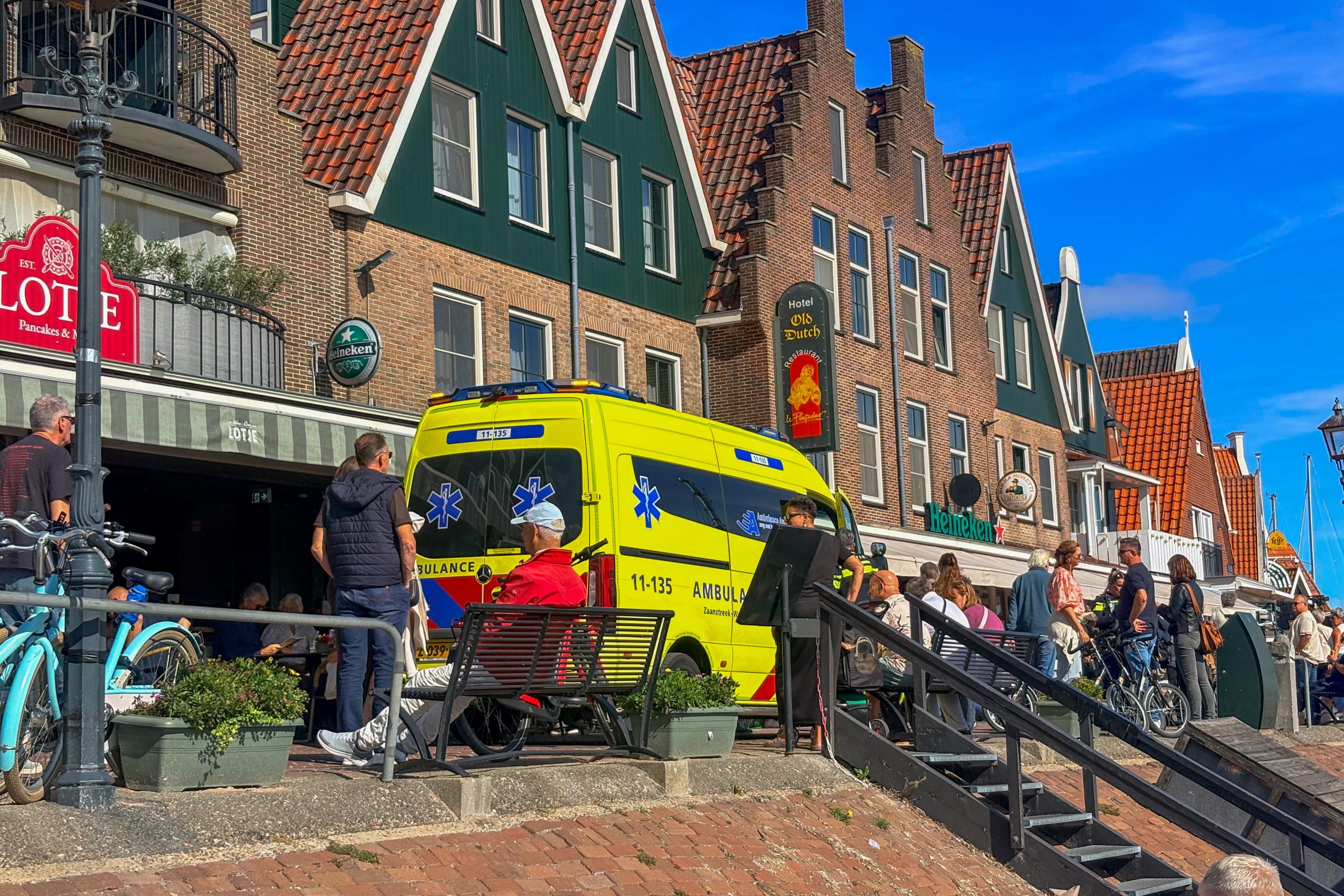 Ongeval op dijk in Volendam -