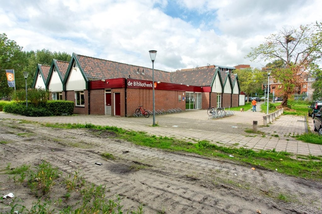 Ontwikkeling Amvo en grond bibliotheek Volendam op losse schroeven -