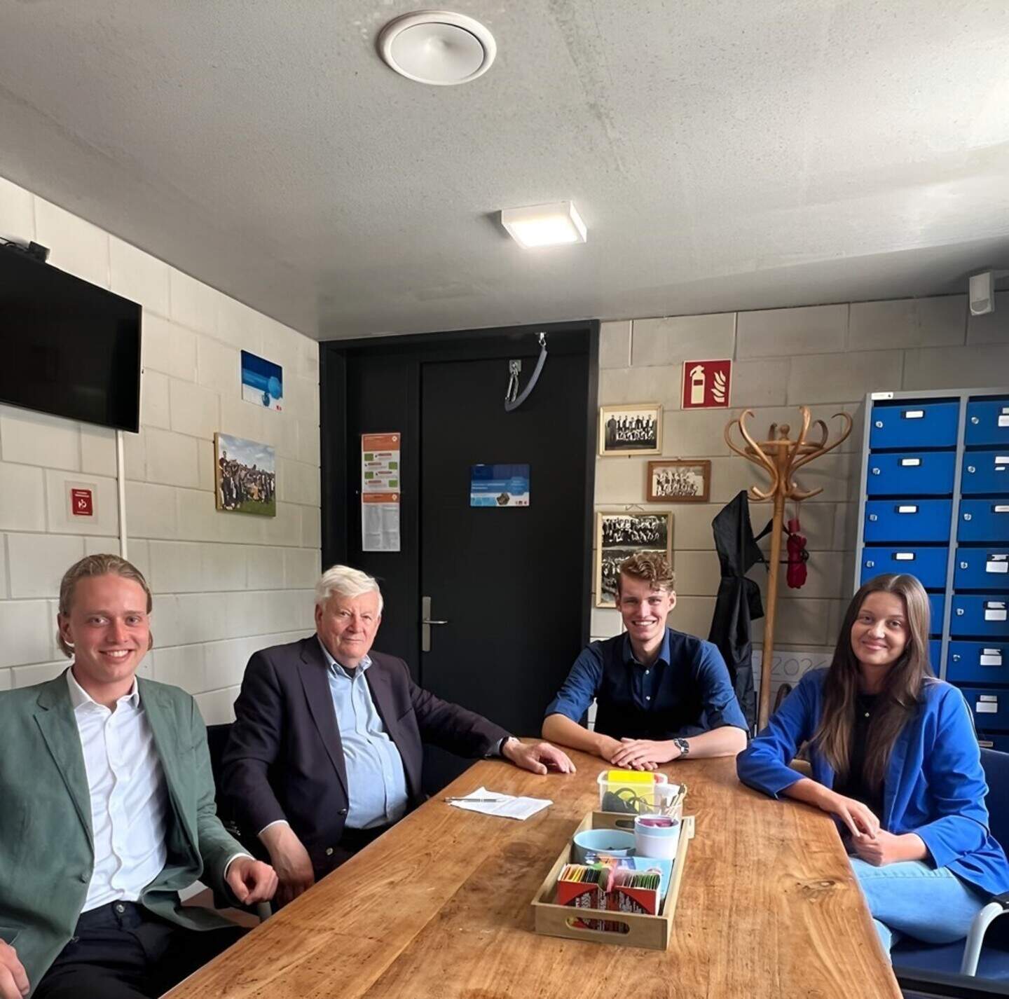 Oud-wethouder Fred Habold uit Kwadijk (bijna 89) stopt met de wekelijkse ritjes naar zijn cluppie in