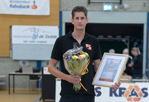 Hans Admiraal benoemd tot Lid van Verdienste van HV KRAS/Volendam -