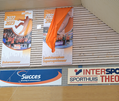 Kampioenshistorie HV KRAS/Volendam krijgt prominente plek in Sporthal Opperdam -